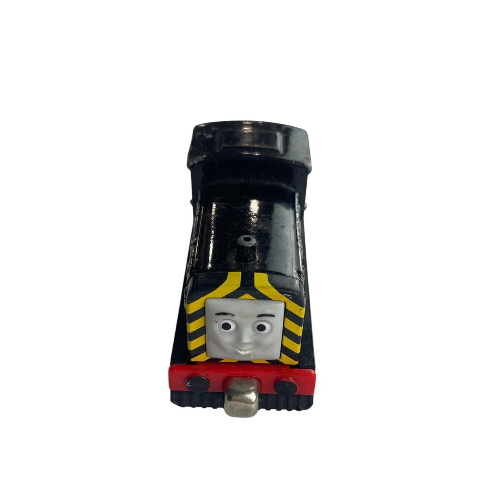 Thomas & Friends Take-n-Play Mavis Die-Cast Magnetic Train Engine 2009 Mattel